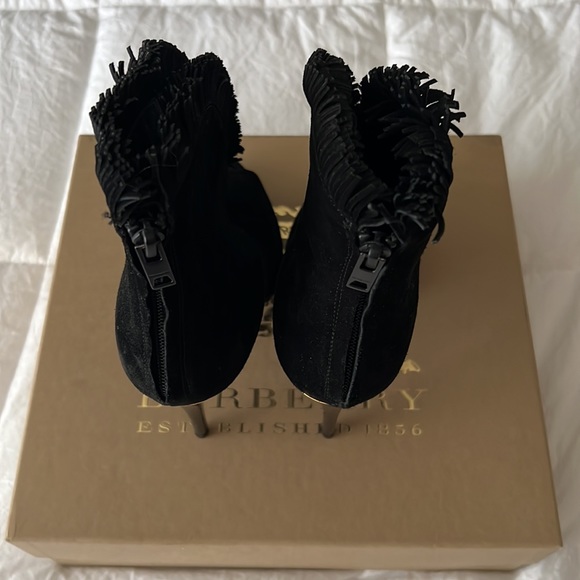 Burberry open toe booties - Picture 3 of 4